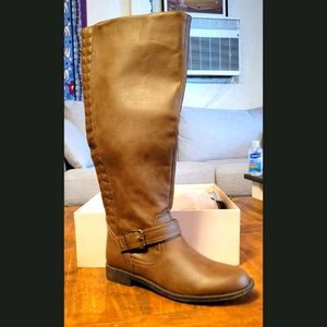 Brown calf boots